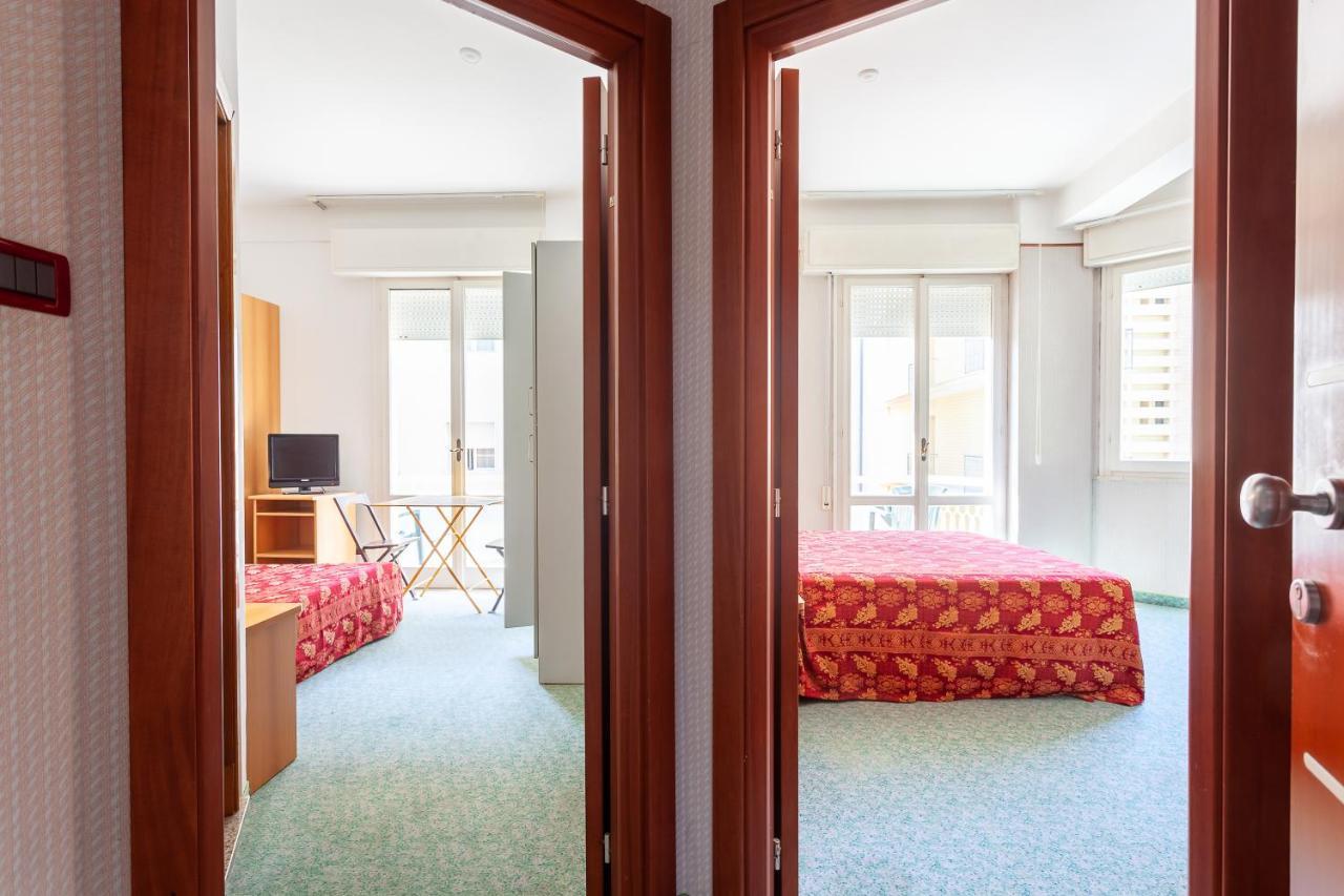 Residence & Suites เบลลาเรีย-อีเจอา มารีนา ภายนอก รูปภาพ