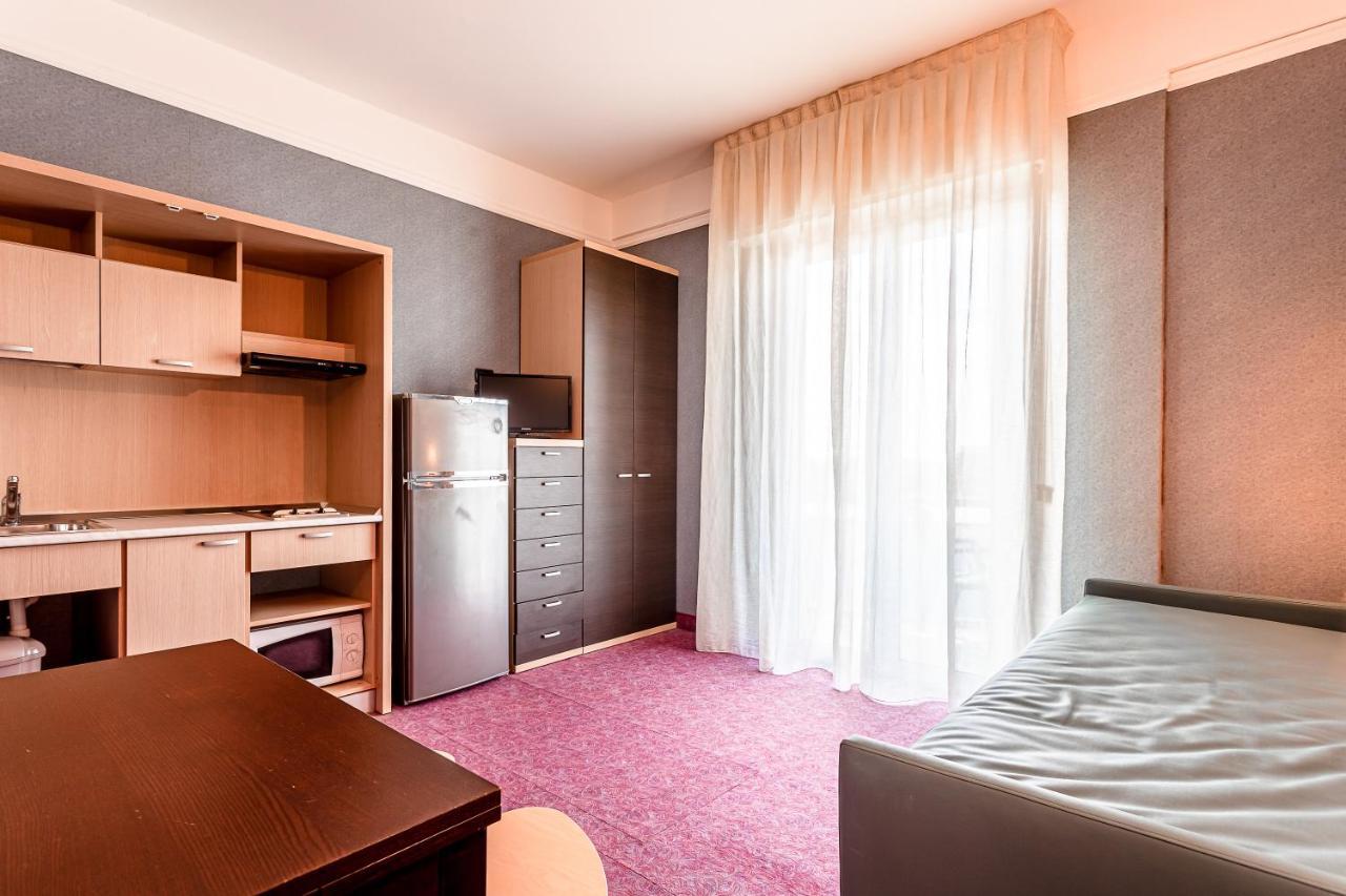 Residence & Suites เบลลาเรีย-อีเจอา มารีนา ภายนอก รูปภาพ