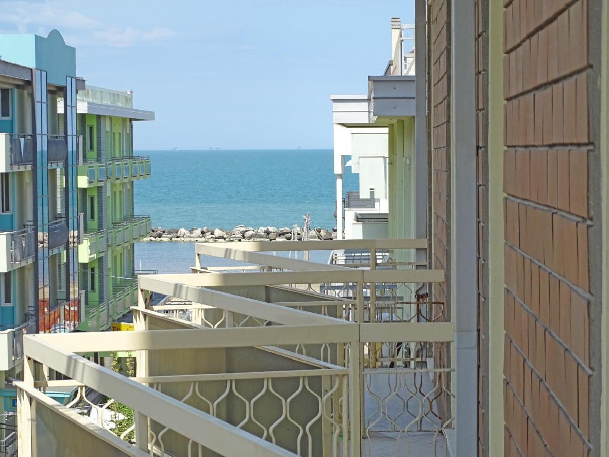 Residence & Suites เบลลาเรีย-อีเจอา มารีนา ภายนอก รูปภาพ