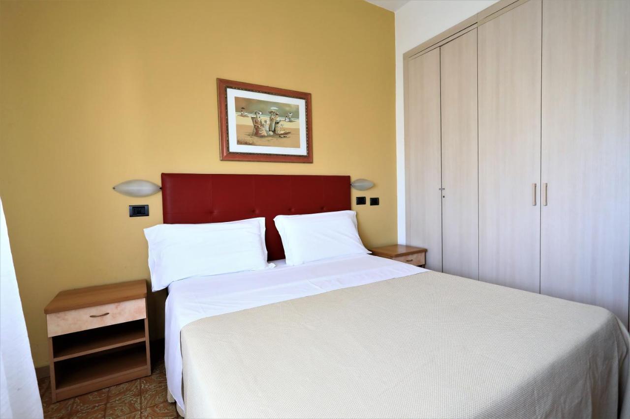 Residence & Suites เบลลาเรีย-อีเจอา มารีนา ภายนอก รูปภาพ