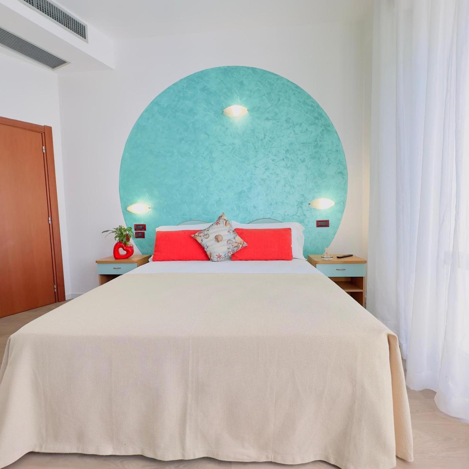 Residence & Suites เบลลาเรีย-อีเจอา มารีนา ภายนอก รูปภาพ